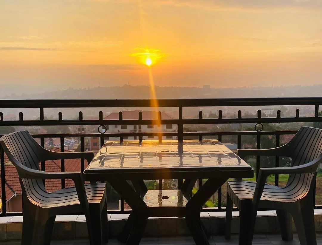 Luxe 2Br Apartment In Kampala