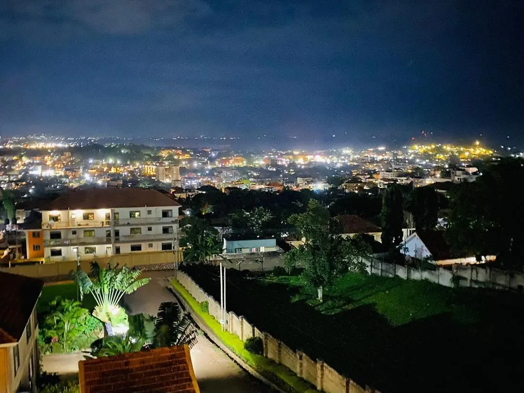 Luxe 2Br Apartment In Kampala 0*,