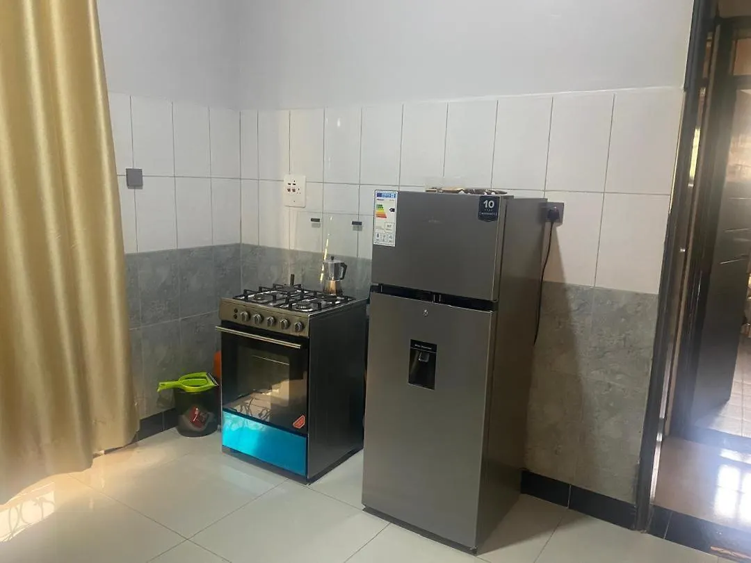 Luxe 2Br Apartment In Kampala