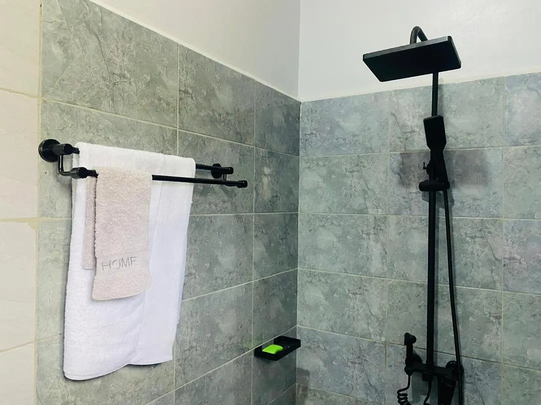 Luxe 2Br Apartment In Kampala