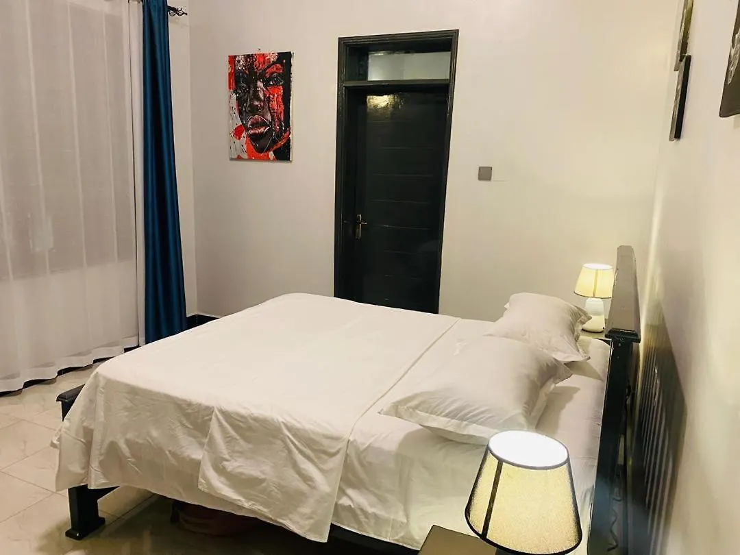 Luxe 2Br Apartment In Kampala 0*,