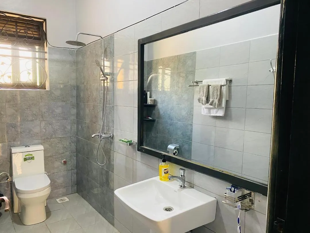 Luxe 2Br Apartment In Kampala 0*,