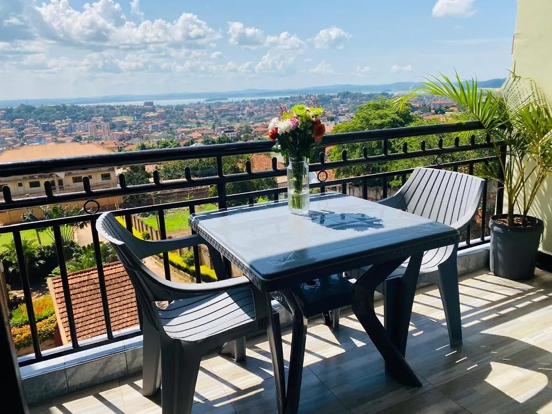 Luxe 2Br Apartment In Kampala