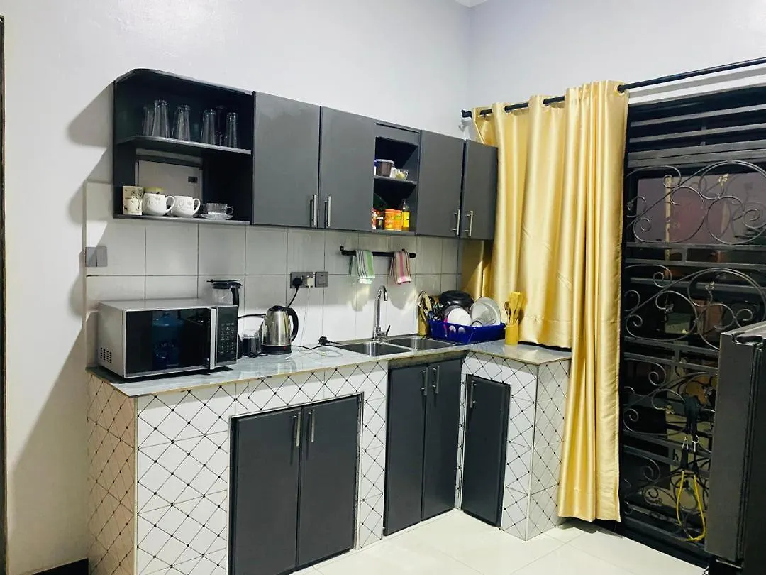 Luxe 2Br Apartment In Kampala